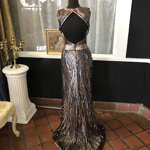*Sold* Black and bronze dress - Picture 4 of 7